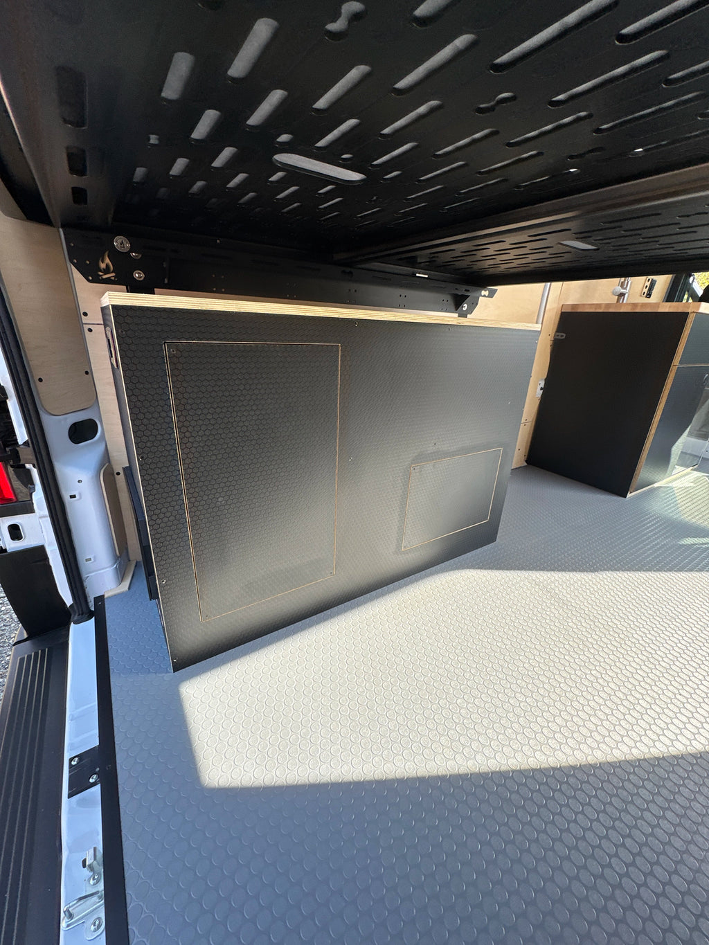 Ecoflow Cabinet - Promaster - 5/10kWh / 136WB & 159WB