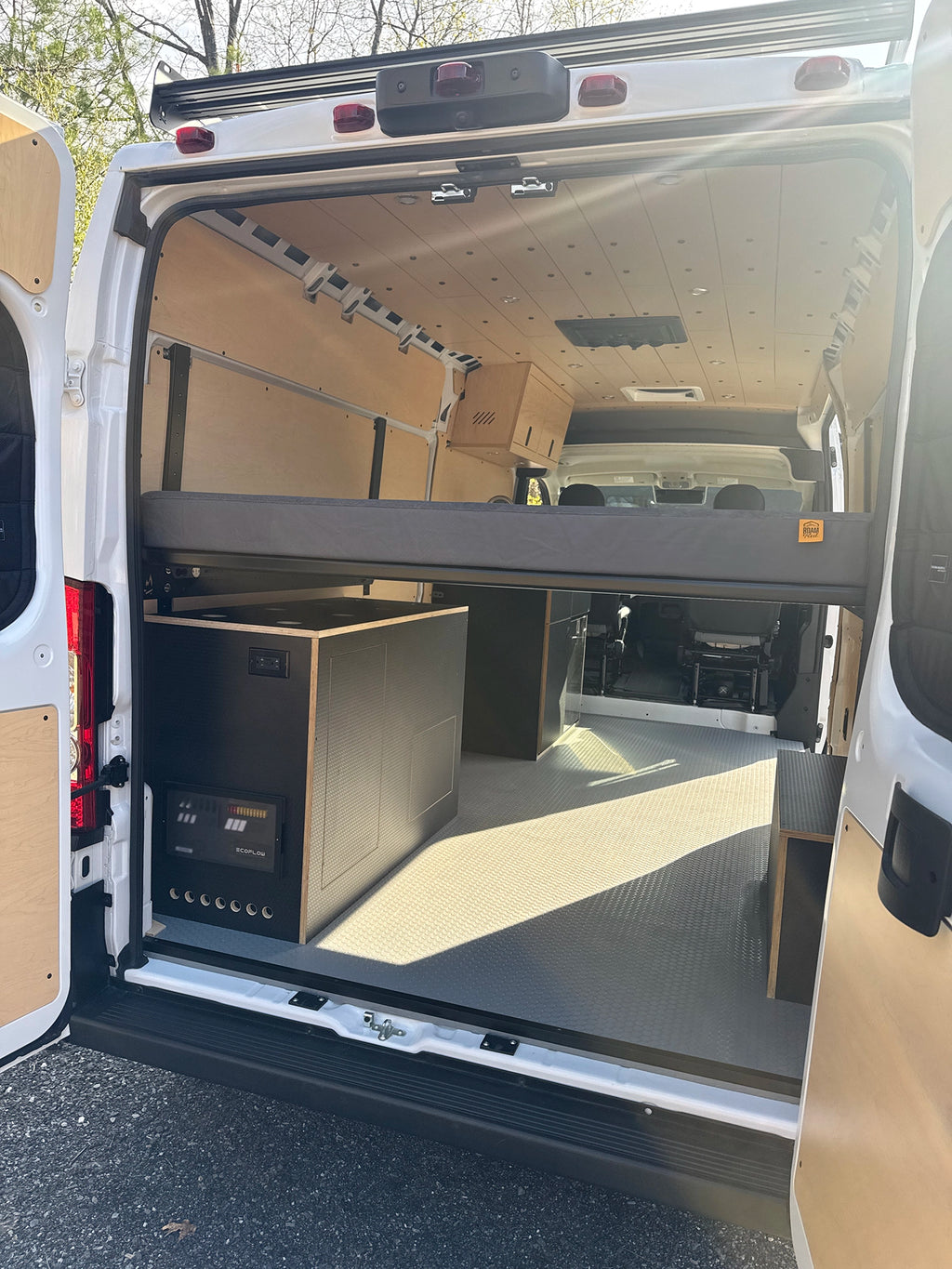 Ecoflow Cabinet - Promaster - 5/10kWh / 136WB & 159WB