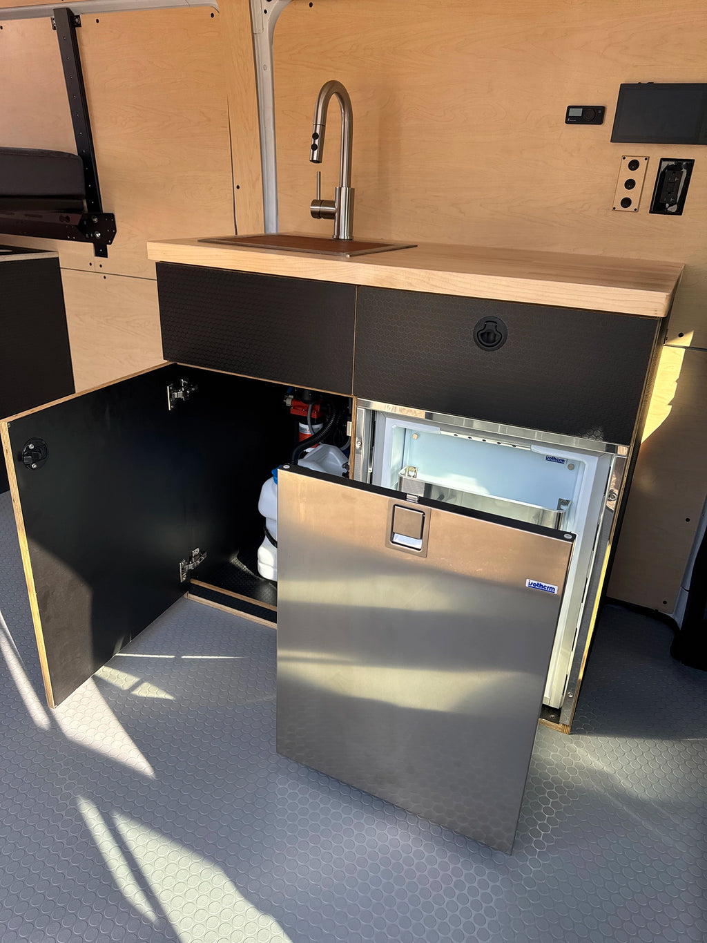 Universal Adventure Galley