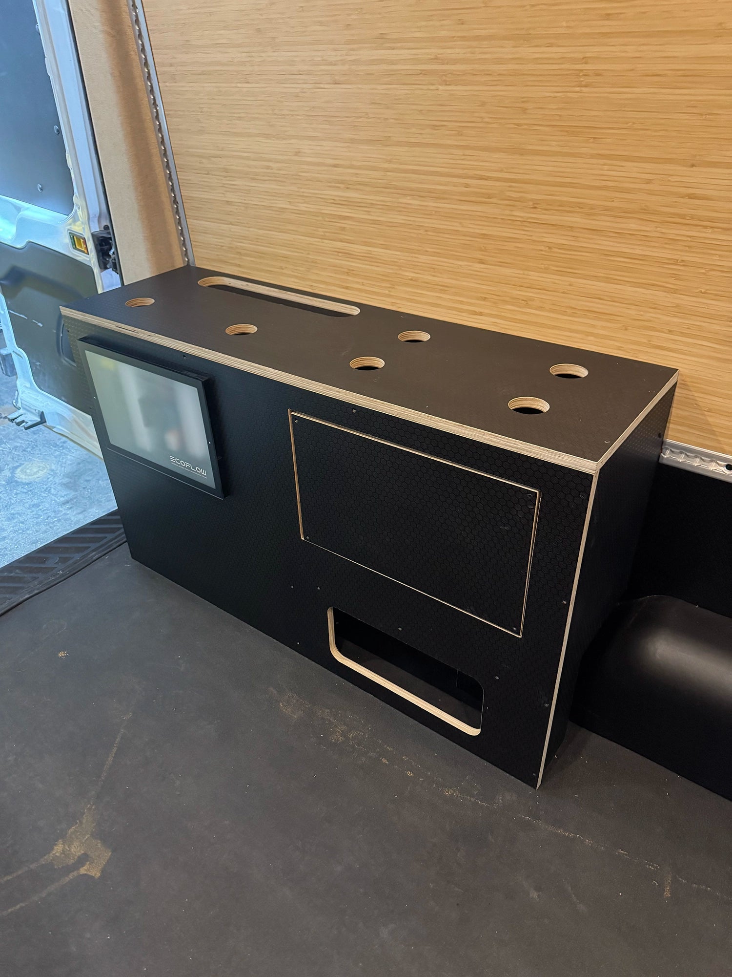 Ecoflow Cabinets - Transit - 5/10kWh / 148EXT WB