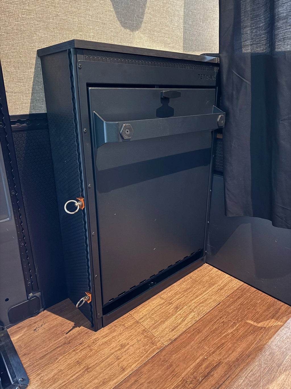 Tetravan Shower Cabinet
